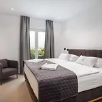 別荘 Awesome Home In Vodice