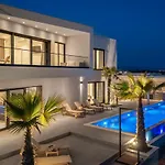 Awesome Home In Vodice 別荘