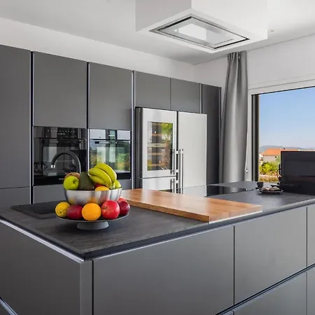 Awesome Home In Vodice Βόντιτσε