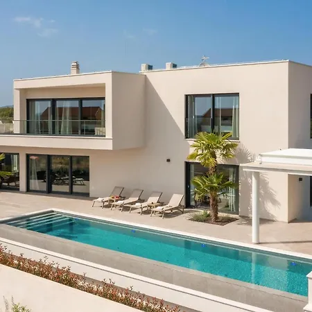 Σπίτι διακοπών Awesome Home In Vodice