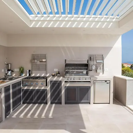 Awesome Home In Vodice Σπίτι διακοπών *