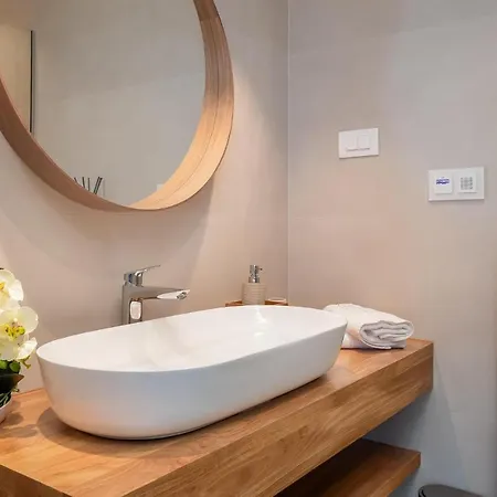 Awesome Home In Vodice