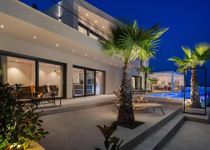 Awesome Home In Vodice Casa de Férias *